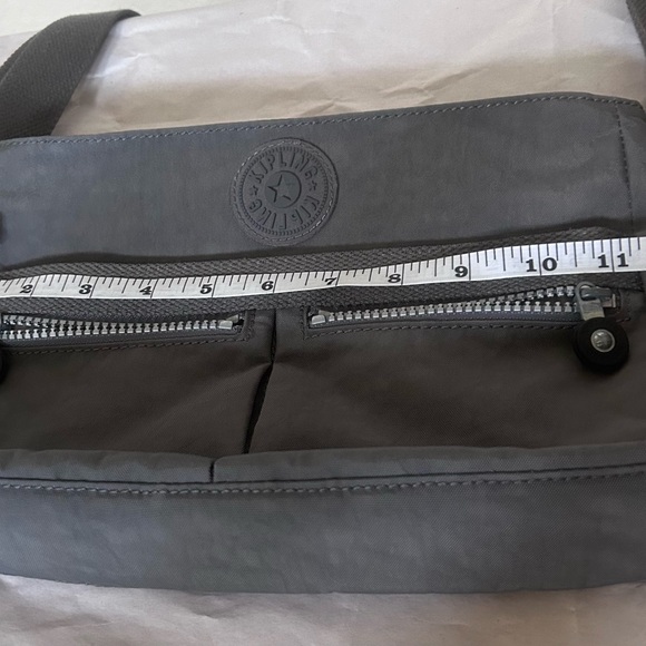 Kipling Medium Crossbody Bag.  Color: Gray. - Picture 5 of 6